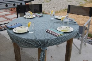 Outdoor table settingsm