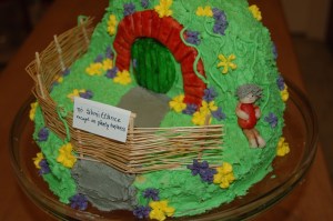 hobbit hole cake sm
